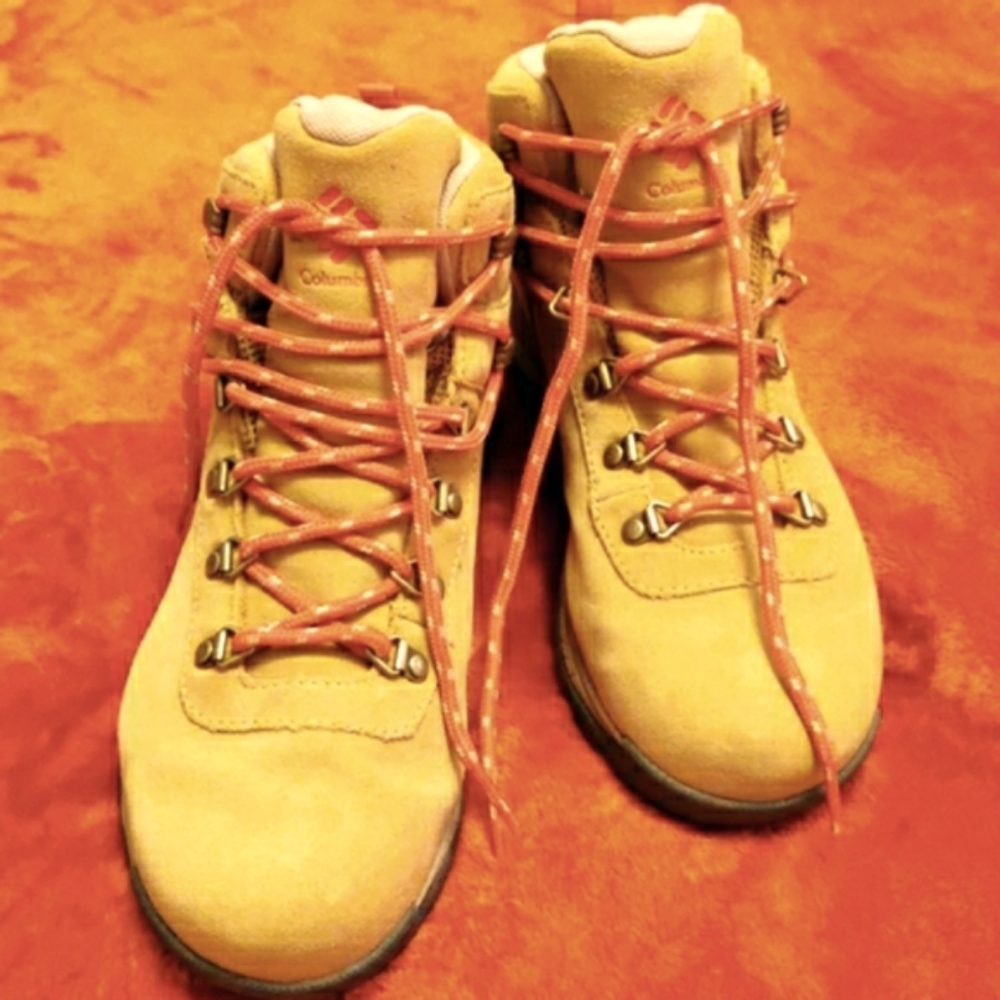 Almost new Boots by Columbia Sportswear.